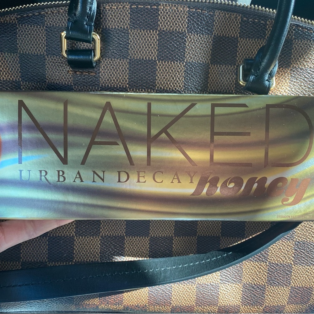 Urban Decay Naked Honey eyeshadow palette brand new